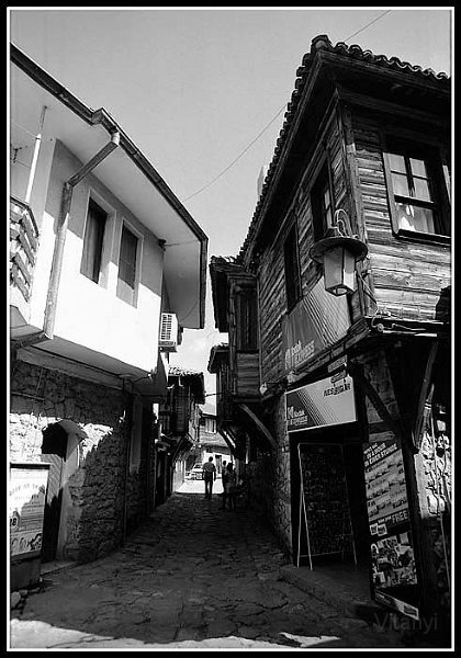 VI_FoN_14-08_06.jpg - ... Ugyanez nappal