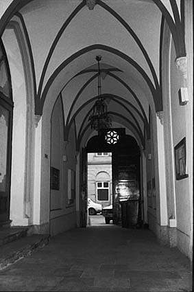 lepcsok_2_17_w.jpg - Arany János u 16,       Gerster Károly, 1845
